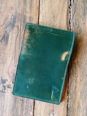 Single Barrel Collection  Yardage Book / Scorecard Holder in Shell Cordovan Marbled Emerald