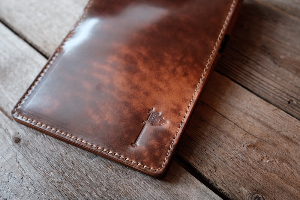 Single Barrel Collection  Yardage Book / Scorecard Holder in Rocado Shell Cordovan Marbled Whiskey
