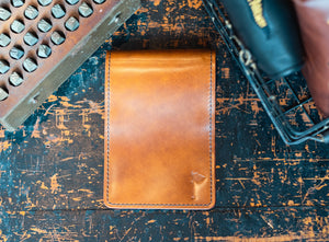 Single Barrel Collection  Yardage Book / Scorecard Holder in Compiel Shell Cordovan Marbled Brown