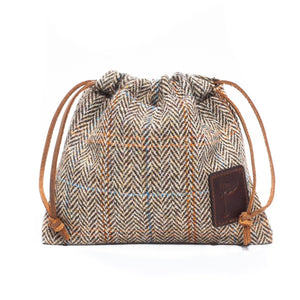 Harris Tweed Golf Drawstring Valuables Pouch in Herringbone Brown