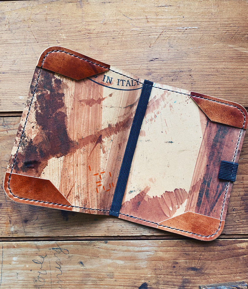 Single Barrel Collection Minimalist Scorecard Holder in Shell Cordovan Marbled Sienna